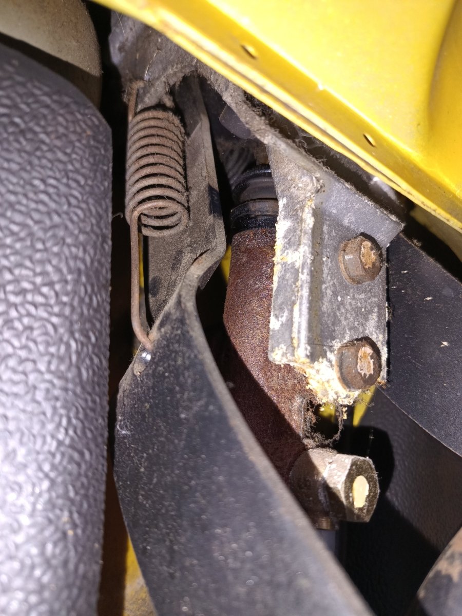 VW T3 Combi | Ressort de rappel pédale d'emrayage | 05/79-07/92 | 251 721 636